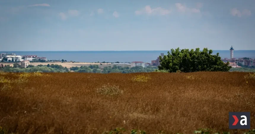 V nedeľu sa od západu zatiahne, miestami zaprší, na horách hrozí víchrica