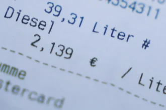 Vysoké ceny nafty núti EÚ k okamžitým rokovaniam. Brusel žiada rýchle kroky