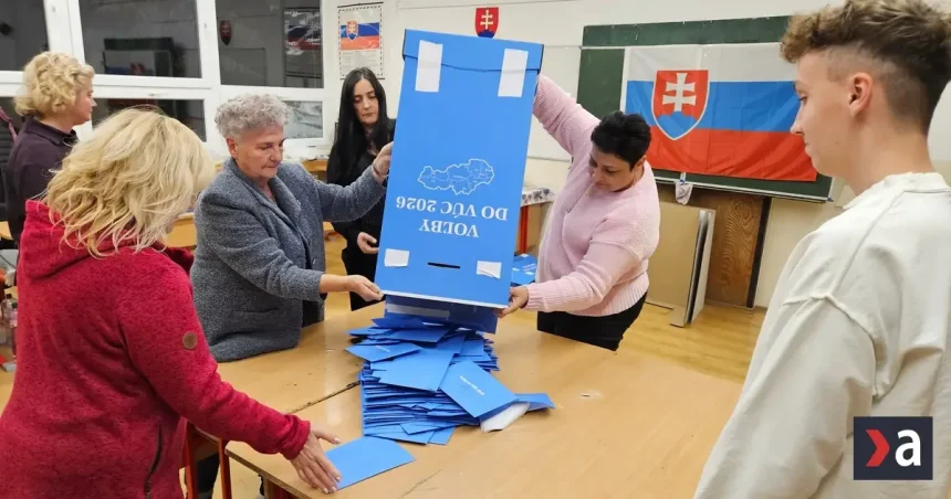 Z volieb sa nedajú robiť politické závery, vraví premiér. Prezident poďakoval za účasť